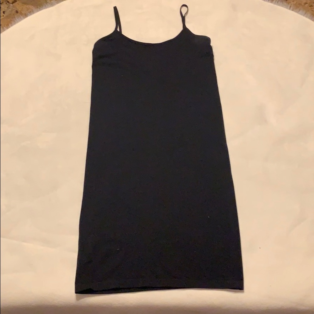 THE LIMITED BLACK SEAMLESS LONG CAMI